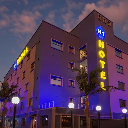N1 Hotel Rotten Row Хараре Екстериор снимка