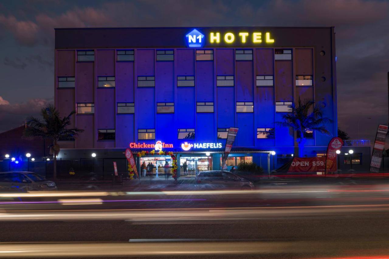 N1 Hotel Rotten Row Хараре Екстериор снимка